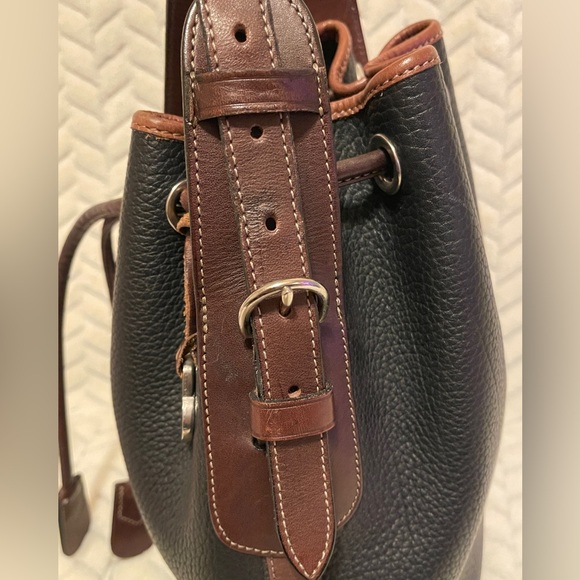 Dooney and Bourke Y171 Drawstring bag - Picture 12 of 13